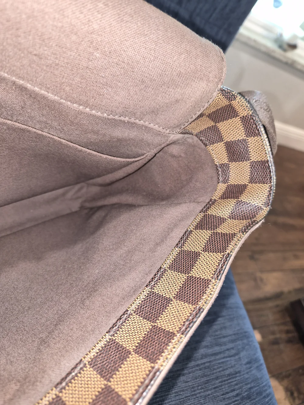 Louis Vuitton Bastille Messenger Bag Damier Ebene Crossbody Laptop